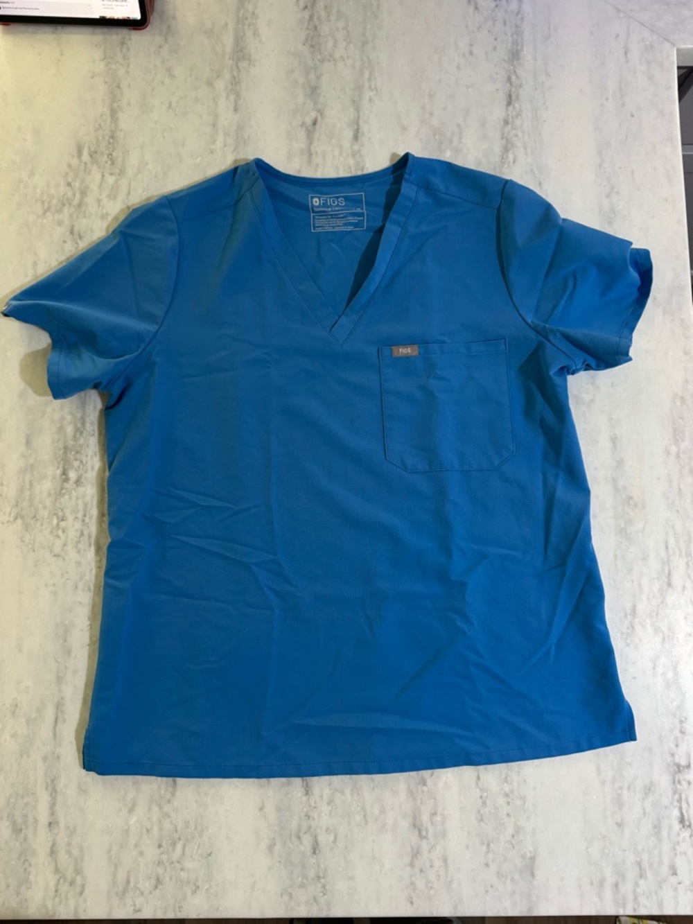 Figs Catalina One Pocket Blue V-Neck Scrub Top size XL